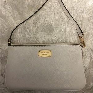 NEW Michael Kors Wristlet